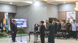 Gubernur NTB Lalu Muhammad Iqbal melantik Abul Chair sebagai Sekda NTB di Pendopo Gubernur, Kamis 9 April 2026. (Foto: Lombokini.com).