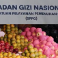 Pedagang Buah Bantah Klaim Wbup Lotim: Penutupan SPPG Tak Berdampak pada Ekonomi Warga. (Foto: Lombokini.com).
