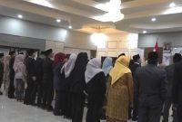 Lalu Muhammad Iqbal Lantik Abul Chair sebagai Sekda NTB dan 13 Pejabat Eselon II. (Foto: Lombokini.com).