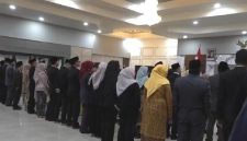 Lalu Muhammad Iqbal Lantik Abul Chair sebagai Sekda NTB dan 13 Pejabat Eselon II. (Foto: Lombokini.com).