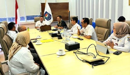 Sekda Lombok Timur, Kepala Dinas PMD, dan FKKD menemui Sesditjen Bina Pemdes Kemendagri Murtono, Rabu 8 April 2026.