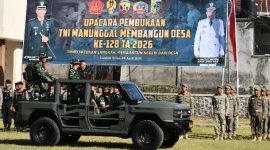 TNI dan Pemkab Lombok Timur membuka TMMD Ke-128 di Lapangan Umum Suralaga, Kecamatan Suralaga, Kabupaten Lombok Timur, Rabu 22 April 2026. (Foto: Lombokini.com).