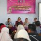 Wabup Lombok Timur, Moh. Edwin Hadiwijaya membuka Workshop Sterilisasi dan Vaksinasi Anjing Liar di Aula dinas Peternakan dan Kesehatan Hewan Lombok Timur, Kamis 30 April 2026. Kegiatan ini bertujuan mencari solusi pengendalian populasi anjing liar.
(Foto: Lombokini.com/Humas Pemkab Lotim).