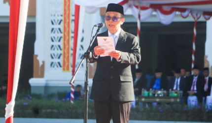 Sekda NTB Abul Chair memimpin upacara peringatan Harkitnas ke-118 dan Hari Kesadaran Nasional di halaman Kantor Gubernur NTB, Rabu 20 Mei 2026.