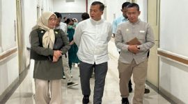 Gubernur NTB, Lalu Muhamad Iqbal, didampingi Direktur RSUP NTB, drg. Asrul Sani, dan para wakil direktur saat mengunjungi RSUD Provinsi NTB. (Foto: Lombokini.com/Istimewa).