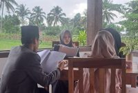 Koordinator Pelatihan Pembinaan dan Prestasi LPTQ Lombok Timur, Eka Budiansyah, mengungkapkan bahwa pihak LPTQ telah menyepakati sebuah langkah strategis agar kemampuan ingatan para peserta, khususnya cabang hafalan, tidak kendor selama masa libur pemusatan latihan. (Foto: Lombokini.com/Paozan Azima).