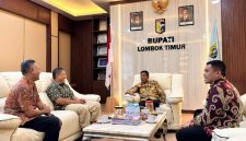 Jajaran PT Jamkrida NTB Syariah bersilaturahmi dengan Bupati Lombok Timur, Kamis (30/4/2026). (Foto: Lombokini.com/Humas Pemkab Lotim).
