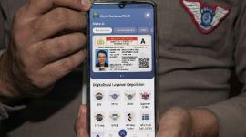Korlantas Polri Luncurkan SIM Digital, Pengendara Cukup Tunjukkan Lewat Ponsel. (Foto: Lombokini.com/Korlantas.polri.go.id).