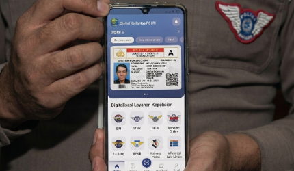 Korlantas Polri Luncurkan SIM Digital, Pengendara Cukup Tunjukkan Lewat Ponsel.