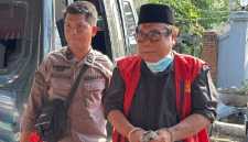 Kejari Lombok Tengah mengeksekusi mantan Bupati Lombok Tengah dua periode, H. Moh. Suhaili Fadhil Thohir, pada Kamis 7 Mei 2026 setelah MA menyatakan putusan kasasi perkara penipuan berkekuatan hukum tetap. (Foto: Lombokini.com).