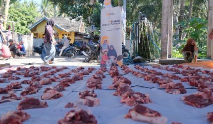 Ketua Yayasan Cahaya Untuk Negeri, Dhaud S, menyatakan lebih dari 4.000 paket daging kurban kepada masyarakat prasejahtera di pelosok Lombok Timur pada perayaan Iduladha 1447 H/2026 M.