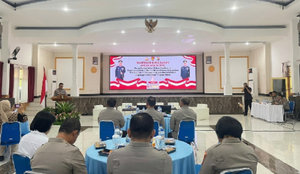 Rakernis Bidang Hukum Tahun Anggaran 2026 di Gedung Sasana Dharma Polda NTB, Rabu 13 Mei 2026.