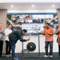 Bupati Lombok Timur, Haerul Warisin, memukul gong didampingi jajaran pejabat terkait sebagai tanda pembukaan pelatihan Petugas Sensus Ekonomi (SE) 2026 di Syariah Lombok Hotel, Selong, Jumat 29 Mei 2026. (Foto: Lombokini.com).