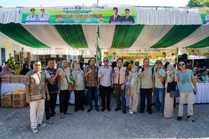 Dinas Pertanian dan Ketahanan Pangan Provinsi NTB Menggelar Gerakan Pasar Murah (GPM) di Desa Taman Ayu, Kecamatan Gerung, Kabupaten Lombok Barat, Jumat 5 Juni 2026. (Foto: Lombokini.com).