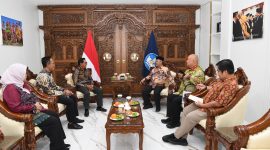 Pemerintah Kabupaten Lombok Timur bergerak cepat mengupayakan perbaikan infrastruktur pendidikan di daerahnya. Dua sekolah yang mengalami kerusakan parah, yakni SDN 5 Kotaraja dan SDN 1 Jerowaru, dipastikan akan segera mendapatkan penanganan langsung dari Pemerintah Pusat dalam waktu dekat.