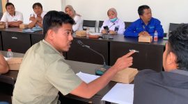 Aliansi melontarkan sederet tudingan serius yang diarahkan kepada Perum Bulog Kantor Cabang Lombok Timur, Dinas Sosial, dan BPJS Ketenagakerjaan terkait sengkarut tata kelola pangan dan akurasi data kemiskinan di daerah.