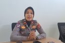 Kanit Kamsel Satlantas Polres Lombok Timur, IPDA Evi Dwi Puspa saat diwawancarai di kantornya (doc. Zan)