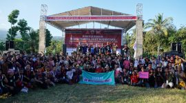Mengusung tema “Pemuda Adat Menjaga Identitas, Mengelola Wilayah Adat, dan Tangguh Menghadapi Krisis”, forum tertinggi organisasi ini secara terbuka menyuarakan rapor merah bagi mandeknya pembahasan regulasi perlindungan adat di tingkat pusat.