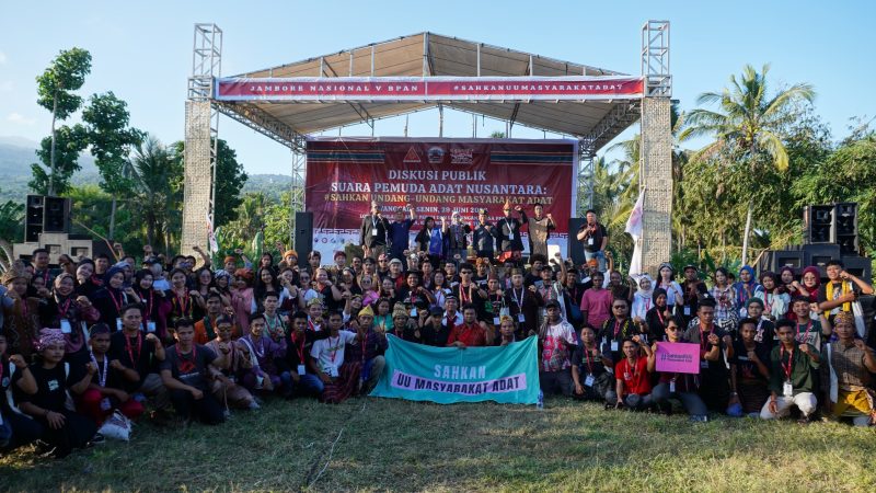 Mengusung tema “Pemuda Adat Menjaga Identitas, Mengelola Wilayah Adat, dan Tangguh Menghadapi Krisis”, forum tertinggi organisasi ini secara terbuka menyuarakan rapor merah bagi mandeknya pembahasan regulasi perlindungan adat di tingkat pusat.