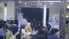Dua penyair muda asal Mataram, Abed Ilyas serta Gilang Sakti Ramadhan menjelaskan 