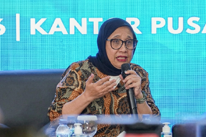 Kepala BGN Nanik S. Deyang memberikan konferensi pers di Kantor Pusat BGN, Kamis 4 Juni 2026. (Foto: Tamrin/Lombokini.com).