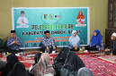 Bupati Lombok Barat H Lalu Ahmad Zaini (LAZ) bersama Wakil Bupati Hj Nurul Adha melepas kafilah Lombok Barat untuk bertanding di MTQ ke-31 Tingkat Provinsi NTB di Lombok Tengah. (Foto: Lombokini.com/Istimewa).