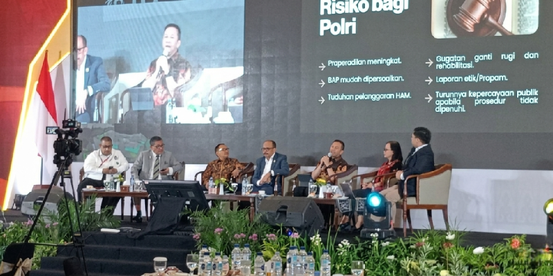 ADVOKAI menggelar diskusi publik dalam rangkaian Rakernas 2026 di Hotel Lombok Raya, Mataram, Jumat malam 5 Juni 2026. (Foto: Lombokini.com).
