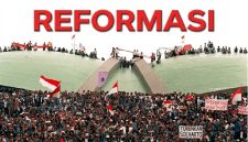 Foto ini mengabadikan suasana awal Reformasi yang bergulir pada 21 Mei 1998. (Dok. Lomnokini.com).