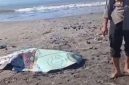 Warga Desa Labuhan Haji, Kabupaten Lombok Timur (Lotim), Nusa Tenggara Barat (NTB), digegerkan dengan penemuan mayat seorang wanita di pinggir pantai setempat pada Kamis pagi, 4 Juni 2026. Korban yang ditemukan dalam posisi terlentang tersebut diduga kuat mengalami gangguan jiwa.