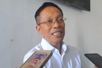 Melalui forum hearing yang digelar di Ruang Rapat Komisi I DPRD Lombok Timur pada Jumat (19/6/2026), pemerintah daerah bersama legislatif dan perwakilan kepala desa resmi menyepakati hari pemungutan suara jatuh pada Rabu, 27 Januari 2027.