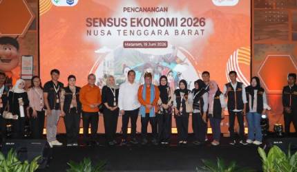 Gubernur NTB Lalu Muhamad Iqbal dan Wakil Kepala BPS RI Sonny Harry meresmikan pencanangan Sensus Ekonomi 2026 di Gedung Youth Center Mataram, Jumat 19 Juni 2026.
