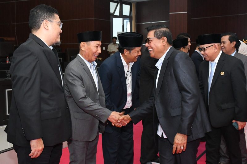 Bupati Lombok Timur, H. Haerul Warisin, menghadiri Rapat Paripurna Rapat ke-1 Masa Sidang III Tahun 2026 di Rupatama DPRD Lombok Timur, Selasa (30/6/2026).