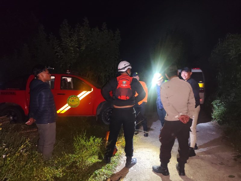 Proses evakuasi (doc. Humas Polres Lombok Timur)