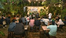 Dalam dialog publik bertema