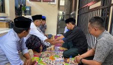 Proses prosesi pernikahan tahanan dari Keruak di Rutan Polres Lombok Timur (doc. Humas Polres Lotim)