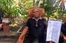 Faukanuri saat ditemui media di kediamannya sedang klarifikasi terkait penggeledahan di kediamannya.