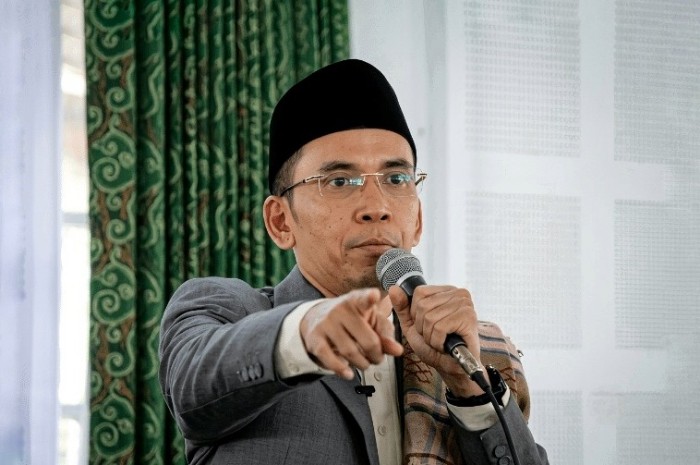Ketua Umum PBNWDI Dr. TGB. TGKH. Muhammad Zainul Majdi, MA. (Foto: Lombokini.com).
