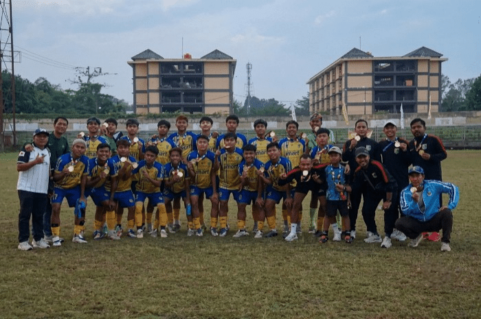 Gol Apriliawan dan Tifatul Antar Lombok Timur Raih Emas Porprov. (Foto: Lombokini.com)