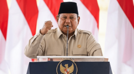 Presiden Republik Indonesia Prabowo Subianto menyampaikan pidato pada peresmian Bendungan Meninting di Lombok Barat, Nusa Tenggara Barat, Jumat 10 Juli 2026. (Foto: Lombokini.com/Asman).