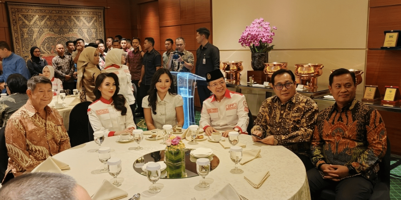 Hashim Djojohadikusumo Lantik Pengurus Srikandi Jaga Desa Se-Indonesia di Ballroom The Djakarta Theater, Jakarta, pada Jumat 3 Juli 2026 malam. (Foto: Lombokini.com/Tamrin).