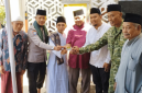 Pengurus Masjid Al Amanah Embung Papak, Selong, meluncurkan ATM Beras digital untuk menyalurkan Zakat, Infak, dan Sedekah (ZIS) di Kelurahan Selong, Lombok Timur, pada Selasa 25 Agustus 2026. (Foto: Lombokini.com)