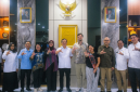 Gubernur NTB Lalu Muhammad Iqbal berfoto bersama perwakilan Kemenlu, Bappenas, dan UNDP usai mengikuti rapat persiapan menyambut kunjungan Putri Mahkota Swedia Victoria pada 5-6 September 2026. Rapat berlangsung di kantor di runag kerja Gubernur NTB, Rabu 26 Agustus 2026. (Foto: ntbprov.go.id).