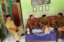 Wakil Bupati Lombok Timur H. Moh. Edwin Hadiwijaya meninjau SMPN 2 Selong, Selasa 4 Agustus 2026. (Foto: Lombokini.com).