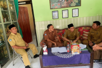 Wakil Bupati Lombok Timur H. Moh. Edwin Hadiwijaya meninjau SMPN 2 Selong, Selasa 4 Agustus 2026. (Foto: Lombokini.com).