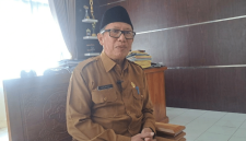 Kepala Bapenda Lombok Timur, H. Hasni, S.E., M.Ak. (Foto: Lombokini.com)