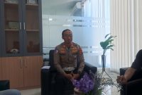 Kasat Satlantas saat ditemui awak media di kantornya (doc. lombokini.com)