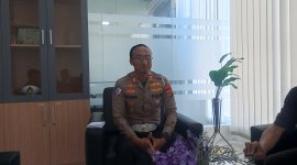 Kasat Satlantas saat ditemui awak media di kantornya (doc. lombokini.com)