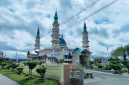 Masjid Agung Al-Mujahidin. (Foto: Lombokini.com)