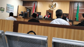 Ketua Majelis Hakim PN Selong perintahkan JPU hadirkan ahli Dewan Pers di sidang wartawan Mugni Ilma dan beri tenggat tujuh hari, Senin 31 Agustus 2026. (Foto: Lombokini.com)