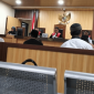 Ketua Majelis Hakim PN Selong perintahkan JPU hadirkan ahli Dewan Pers di sidang wartawan Mugni Ilma dan beri tenggat tujuh hari, Senin 31 Agustus 2026. (Foto: Lombokini.com)